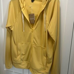Patagonia Yellow Hoodie M NWT